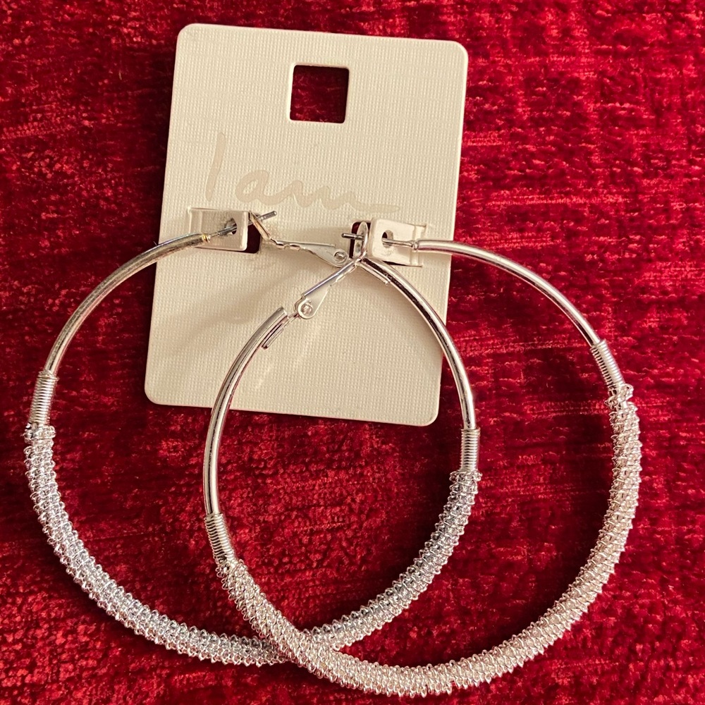 NWT HOOP EARRINGS